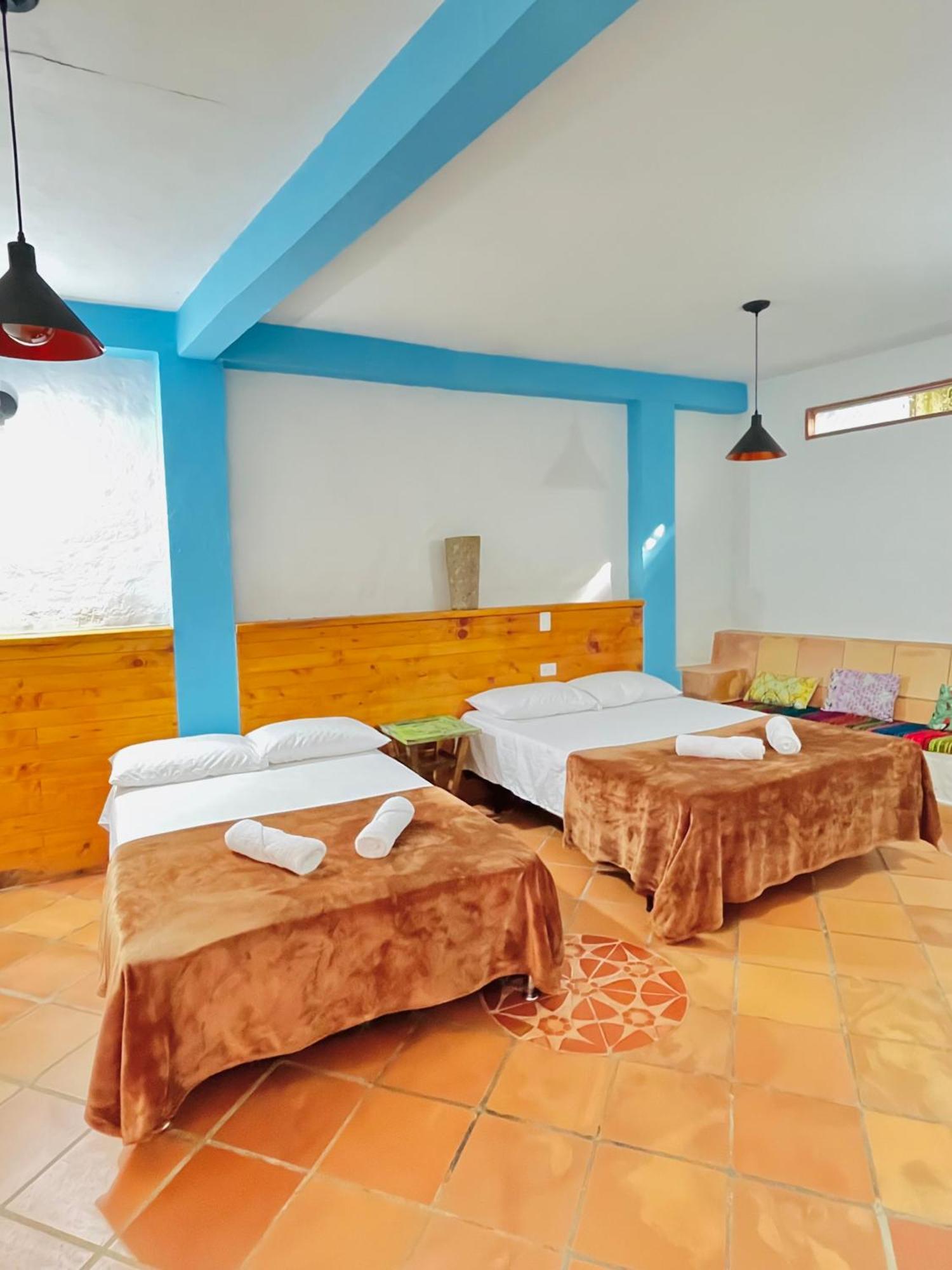 Casa De Las Rocas Hostel คาร์ดิน ภายนอก รูปภาพ